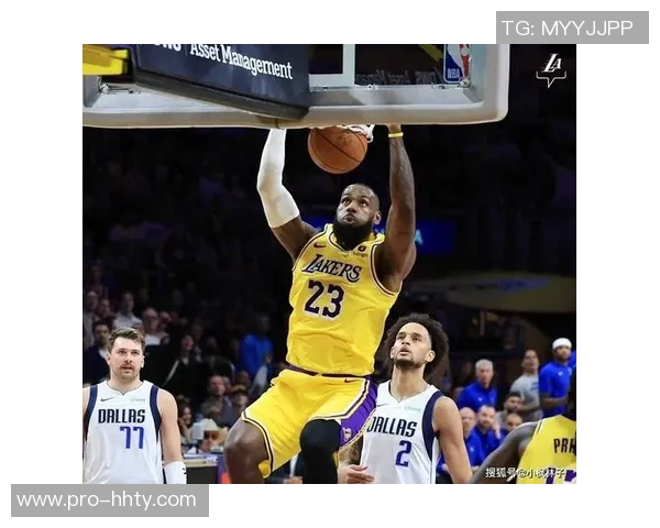 老詹是否该放弃背靠背比赛以保护身体女主持分析其对数据的执念